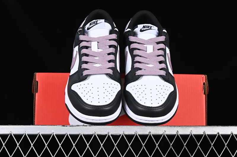 All categories Nk SB Dunk series Nk SB Dunk Low low-top sneakers Z version Nk Dunk Low SP black and white purple hook SB low-top sports and leisure sneakers DO7413-991